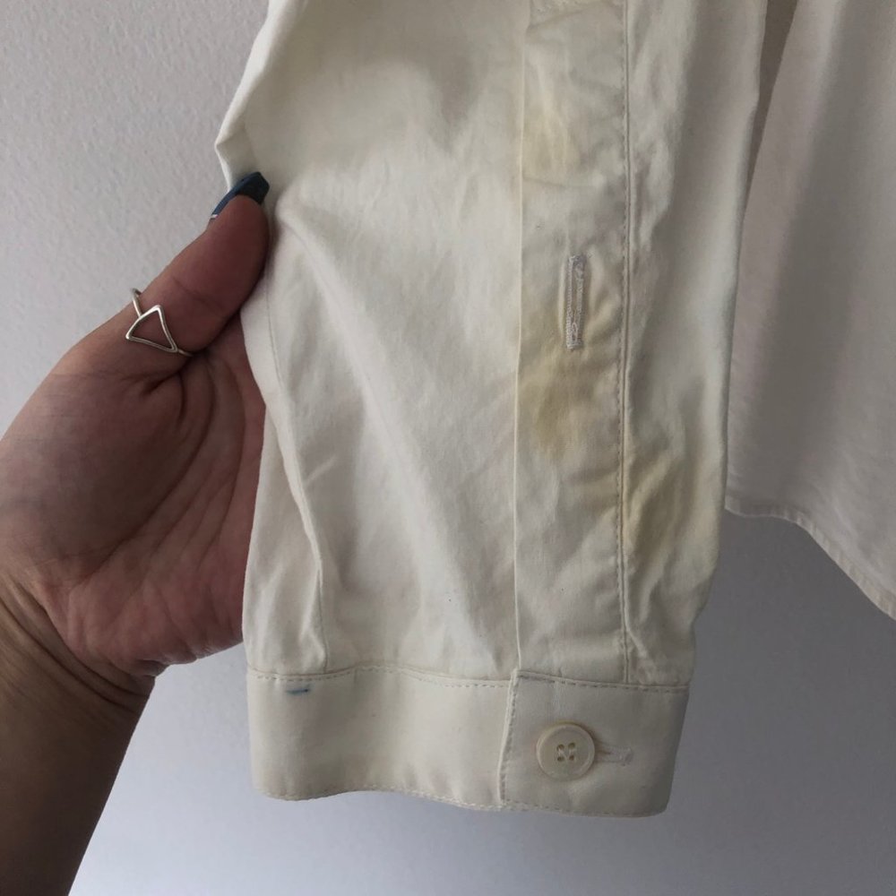 Burberry White Ruffle Button Down Collared Blouse - image 4